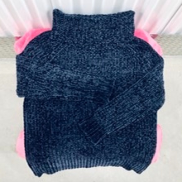 Super Soft Knitted Sweater, L, New - Picture 1 of 4